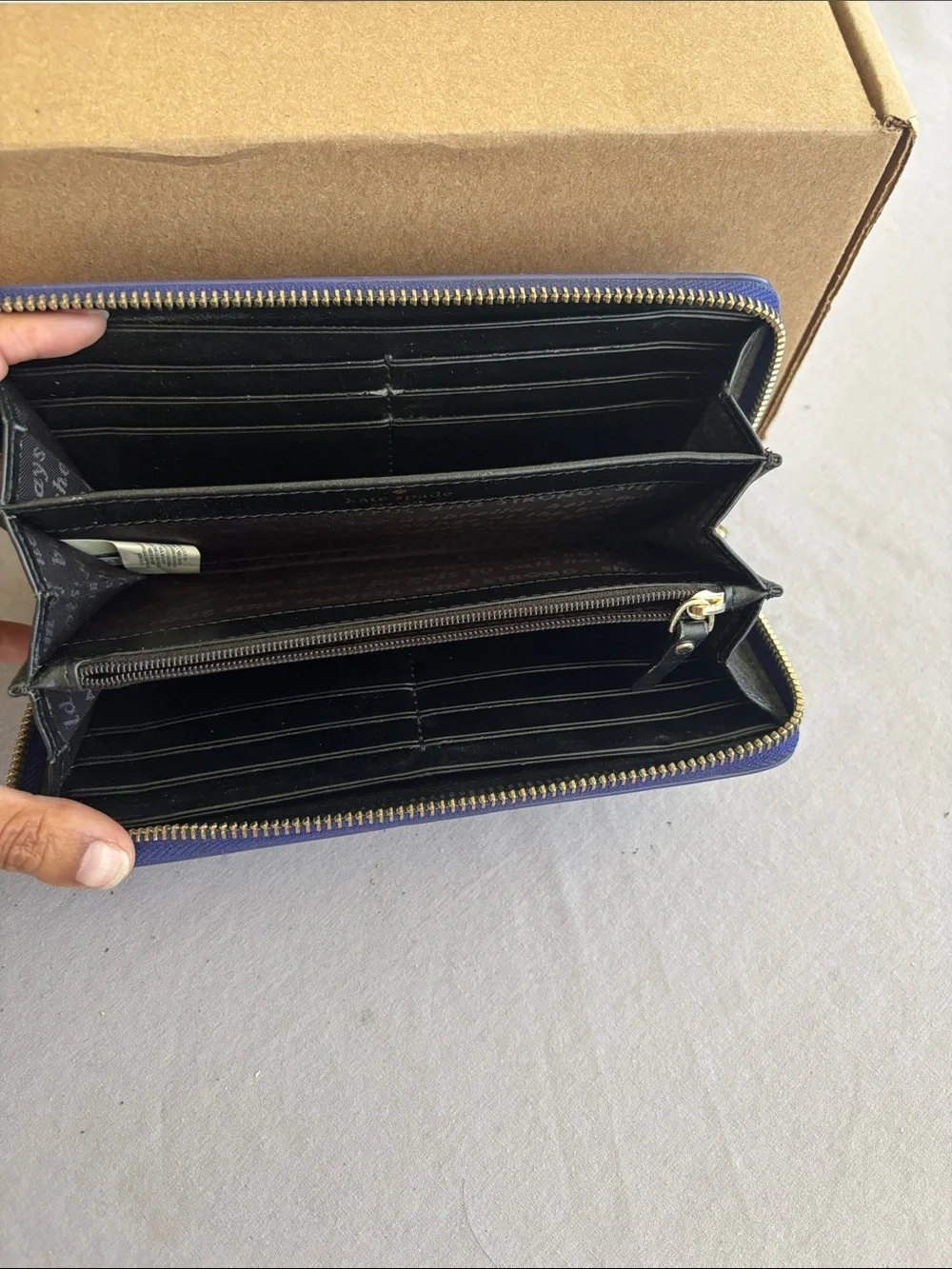 kate spade wallet leather closure